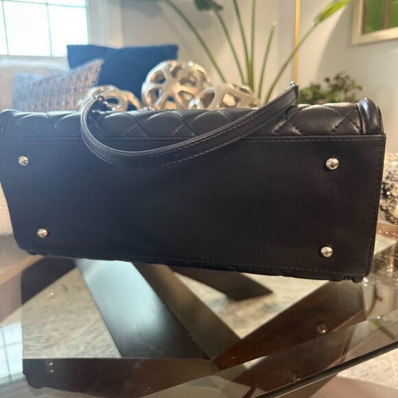 Chanel Black Leather Tote - a classic AUTHENTIC 100% - Picture 3 of 16